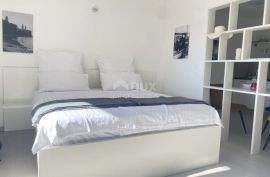 OTOK RAB, KAMPOR - Prekrasno uređen stan na mirnoj lokaciji, Rab, Appartment