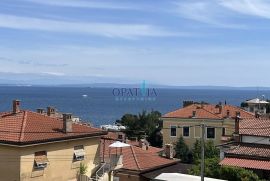 Opatija centar- renoviran stan 2s+db sa parkirnim mjestom, Opatija, Διαμέρισμα