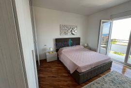 Opatija centar- renoviran stan 2s+db sa parkirnim mjestom, Opatija, Διαμέρισμα