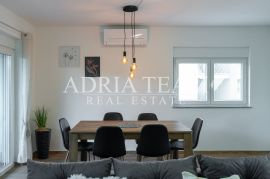 APARTMANI U STAMBENOJ ZGRADI - VIR, Vir, Appartement