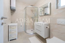 APARTMANI U STAMBENOJ ZGRADI - VIR, Vir, Appartement