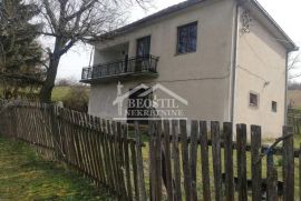 Topola - Rudnik - Gornja Šatornja - 160m2 + 4ha ID#18038, Topola, House