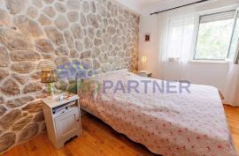 Komforan 3-soban + DB, s vrtom i velikom okućnicom, 106 m2, prodaja, Split, Apartamento