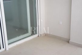 CRIKVENICA-ATRAKTIVNA LOKACIJA, LUKSUZNI 3S+DB, DVA PARKIRNA MJESTA, Crikvenica, Apartamento