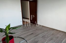 SAMO KOD NAS! Svilno, 2S+DB, terasa, garaža, tavan, ukupna kvadratura 178.38m2!, Rijeka, Wohnung