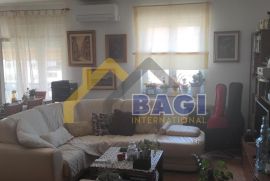 ROVINJ-Dvoetežni stan 76m2+Garaža sa 2 parkirna mjesta, Rovinj, Appartement