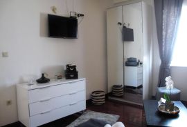 Studio apartman +poslovni prostor u centru, Poreč, Istra, Poreč, Appartement