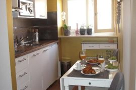 Studio apartman +poslovni prostor u centru, Poreč, Istra, Poreč, Appartement