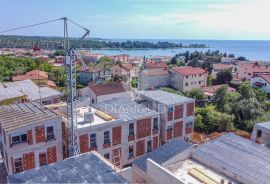 Umag, Lovrečica, Trosoban stan s krovnom terasom!, Umag, Stan