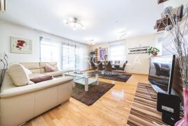 Zagreb, Vrbani, elegantan peterosoban stan u blizini Jaruna, Zagreb, Wohnung