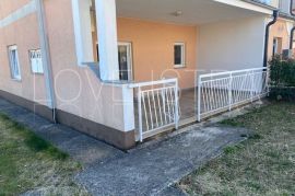 STAN 72m2 SA VRTOM, Poreč, Apartamento