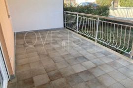 STAN 72m2 SA VRTOM, Poreč, Apartamento