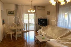 STAN 72m2 SA VRTOM, Poreč, Apartamento