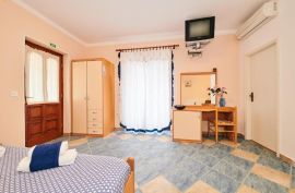 Apartmanska kuća nedaleko mora, Umag, Istra, Umag, Casa