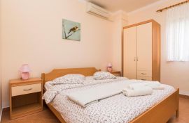 Apartmanska kuća nedaleko mora, Umag, Istra, Umag, Casa