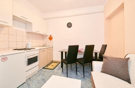 Apartmanska kuća nedaleko mora, Umag, Istra, Umag, Casa