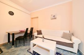 Apartmanska kuća nedaleko mora, Umag, Istra, Umag, Casa