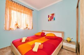 Apartmanska kuća nedaleko mora, Umag, Istra, Umag, Casa