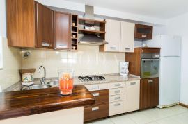 Selce stan s pogledom na more, Crikvenica, Appartement