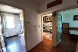 Lovran, 1.kat, neposredna blizina centra, Lovran, Appartment