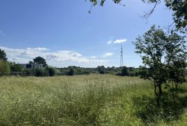 ISTRA,PULA - Poljoprivredno zemljište s predanim zahtjevom za urbanizaciju, Pula, Land