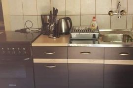 Kuća sa 4 apartmana u okolici Vrsara, Istra, Vrsar, Kuća