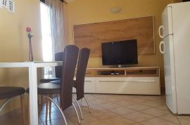 Kuća sa 4 apartmana u okolici Vrsara, Istra, Vrsar, Kuća