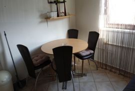 Kuća sa 4 apartmana u okolici Vrsara, Istra, Vrsar, Kuća