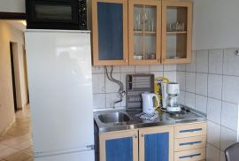 Kuća sa 4 apartmana u okolici Vrsara, Istra, Vrsar, Kuća