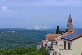 OTOK KRK, DOBRINJ - Samostojeća kuća s velikim potencijalom, Dobrinj, Σπίτι