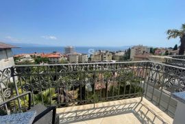 OPATIJA, prekrasan stan 3S+DB s velikom terasom i pogledom na more, Opatija, Appartment