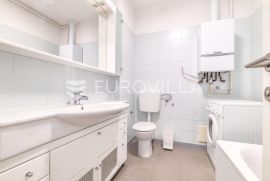 Zagreb, Rudeš, dvoetažan četverosoban stan, garaža, parking 93 m2 NKP, Zagreb, Appartement