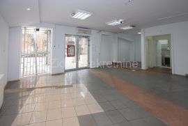 Zemun, Gornji grad, lokal od 212m2, Zemun, العقارات التجارية