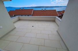 CRIKVENICA - PENTHOUSE S PANORAMSKIM POGLEDOM NA MORE, Crikvenica, Appartment