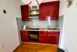 ISTRA, UMAG - Kuća s 4 apartmana i prekrasnom okućnicom, Umag, Maison