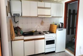 ISTRA, UMAG - Kuća s 4 apartmana i prekrasnom okućnicom, Umag, Maison