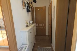 OTOK KRK, GRAD KRK - Apartman 2S+DB sa terasom i parkingom, Krk, Flat