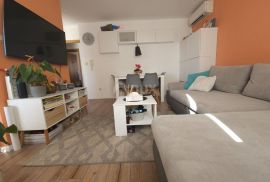 OTOK KRK, GRAD KRK - Apartman 2S+DB sa terasom i parkingom, Krk, Flat