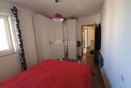 OTOK KRK, GRAD KRK - Apartman 2S+DB sa terasom i parkingom, Krk, Flat