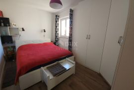 OTOK KRK, GRAD KRK - Apartman 2S+DB sa terasom i parkingom, Krk, Flat