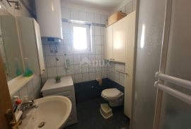 OTOK KRK, GRAD KRK - Apartman 2S+DB sa terasom i parkingom, Krk, Flat