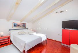 OPATIJA, LUKSUZAN PENTHOUSE DRUGI RED DO MORA, S OKUĆNICOM, Opatija, Appartement