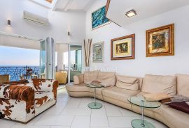 OPATIJA, LUKSUZAN PENTHOUSE DRUGI RED DO MORA, S OKUĆNICOM, Opatija, Appartement