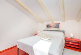 OPATIJA, LUKSUZAN PENTHOUSE DRUGI RED DO MORA, S OKUĆNICOM, Opatija, Appartement