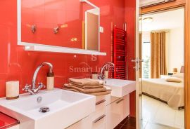 OPATIJA, LUKSUZAN PENTHOUSE DRUGI RED DO MORA, S OKUĆNICOM, Opatija, Appartement