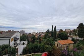 OPATIJA, stan od 187 m2 na mirnoj lokaciji s lijepim pogledom na more!, Opatija, Apartamento