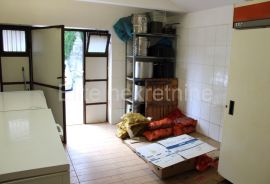 Istra, Žminj,POSLOVNA PRILIKA-restoran,dvije sale i terasa + stan 65m2, Žminj, Εμπορικά ακίνητα