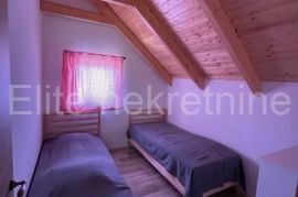 Stari Laz - prodaja vikend kuće od 72m2!, Ravna Gora, Kuća