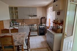 Dražice - prodaja samostojeće kuće od 80m2!, Jelenje, Haus