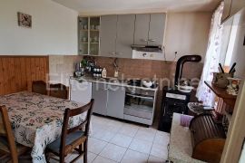 Dražice - prodaja samostojeće kuće od 80m2!, Jelenje, Haus